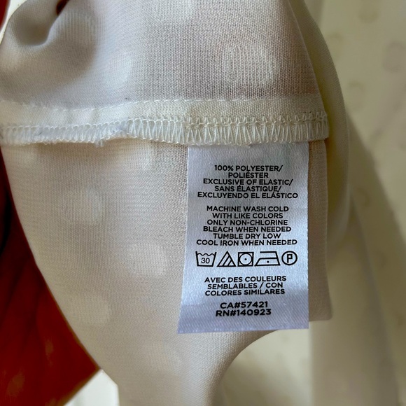 LOFT creamy white sleeveless blouse 🤍 - Picture 4 of 4